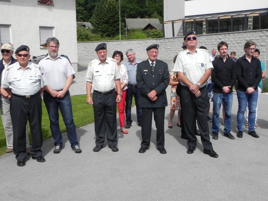 Spominska slovesnost ob odkritju spominskega obeležja v Zmincu