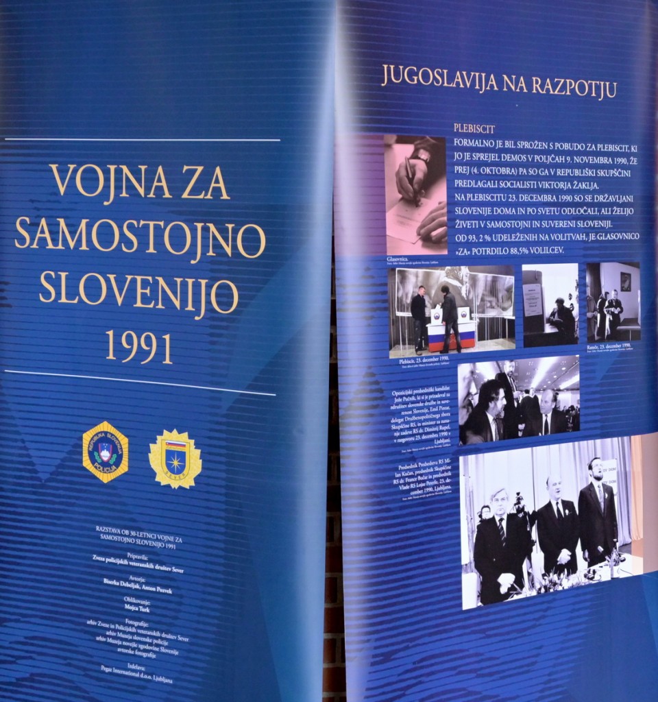 OTVORITEV IN POTEK TEMATSKE RAZSTAVE »VOJNA ZA SAMOSTOJNO SLOVENIJO 1991« V OSNOVNI ŠOLI STRAŽIŠČE - KRANJ